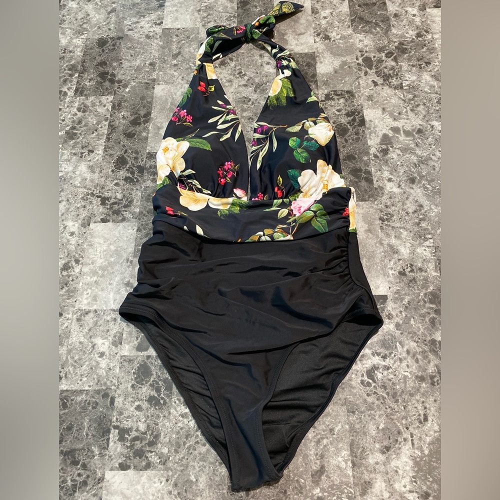 •CUPSHE• Swimwear - One piece